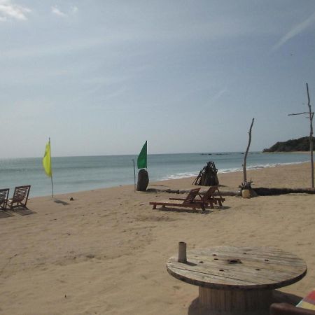 Uppuveli Beach House تريكونامالاي المظهر الخارجي الصورة