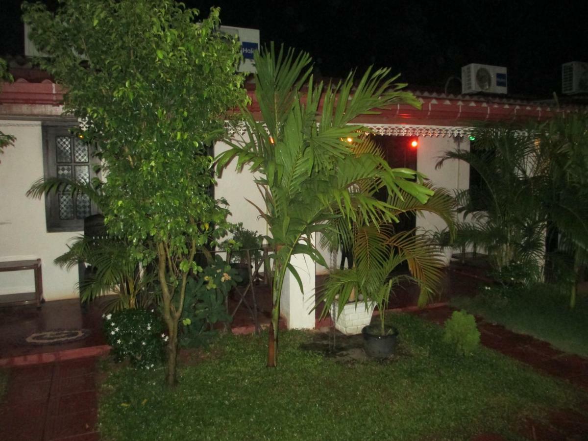 Uppuveli Beach House تريكونامالاي المظهر الخارجي الصورة
